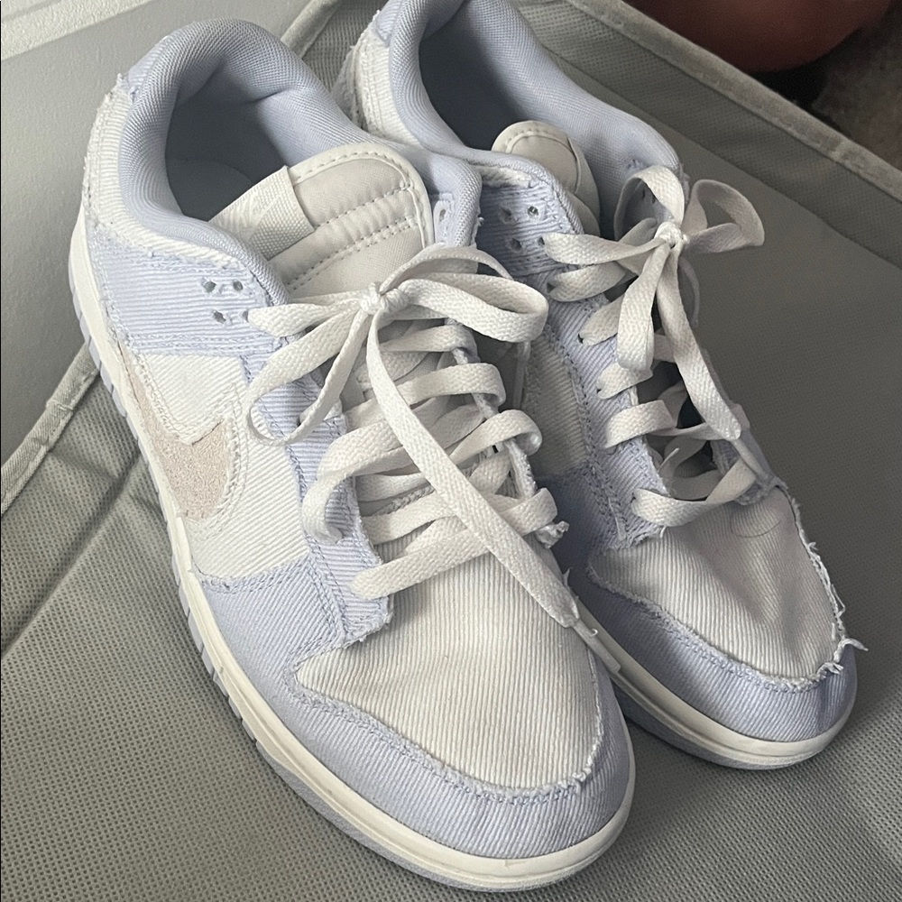 Nike Women's White and Light Blue Sneakers